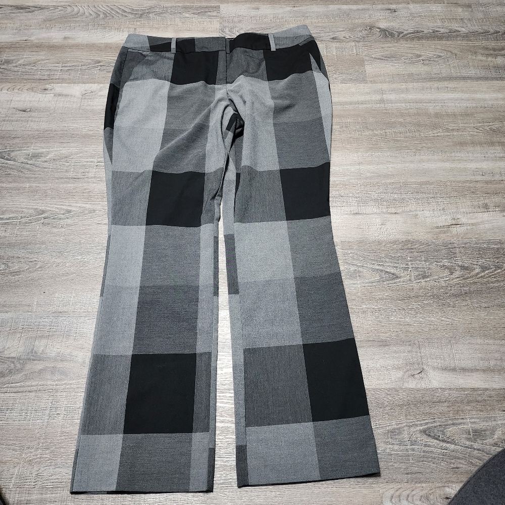 New York & Company, 7th Avenue Design Studio, dress pants,  Size 16